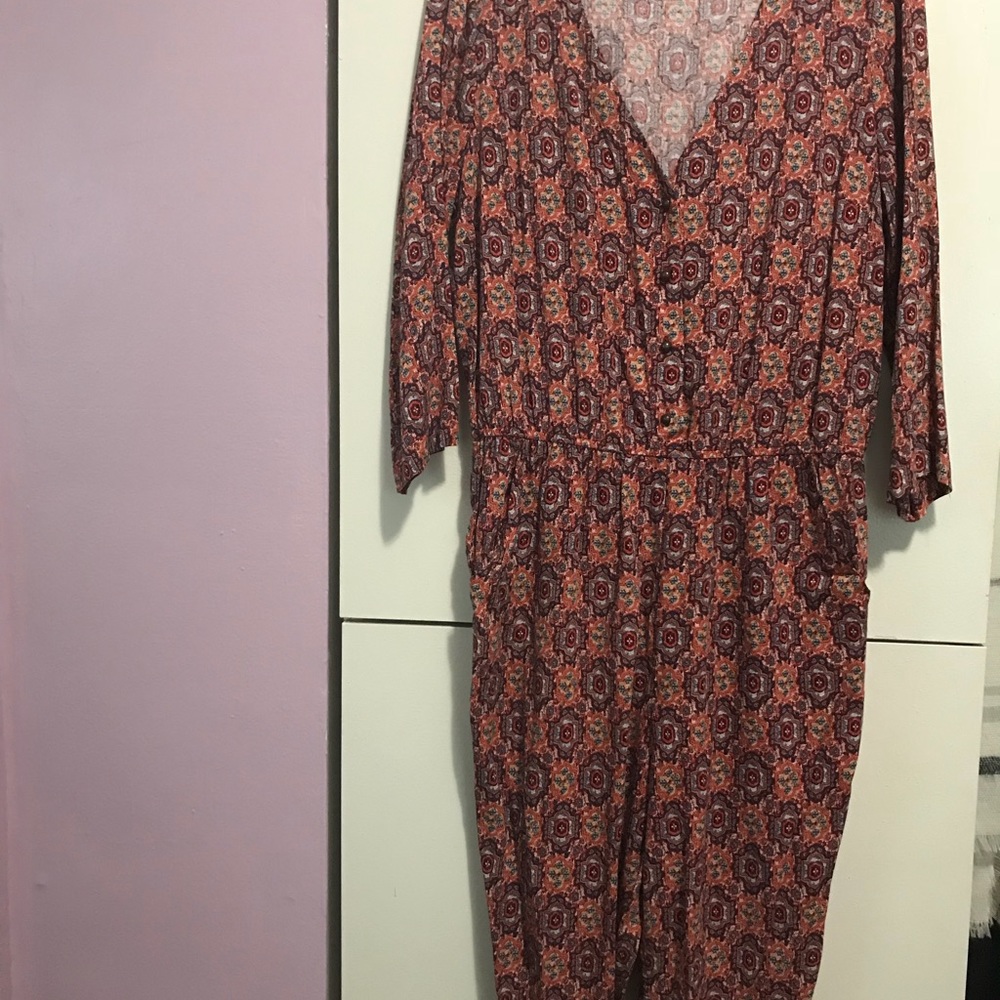 Jumpsuit - Picture 3 of 7